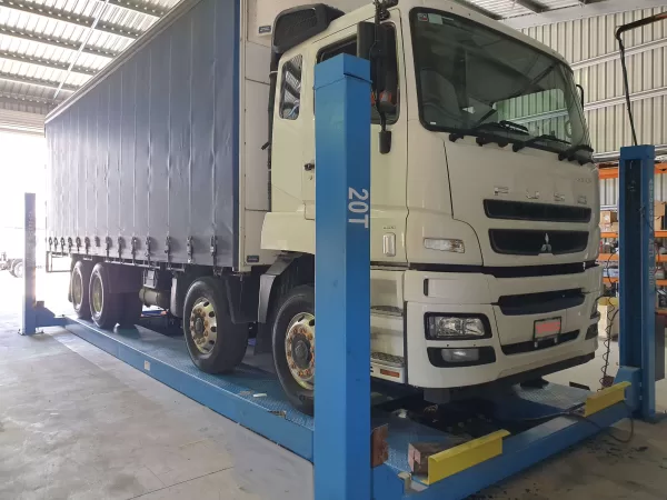 TRUCK LIFT  Four post Heavy Duty 10 tonne truck lift AETL4100